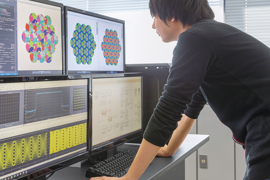 情報通信工学科 情報学部 学部 学科一覧 工学院大学 入試サイト 情報通信工学科 情報学部 学部 学科一覧 工学院大学 入試サイト