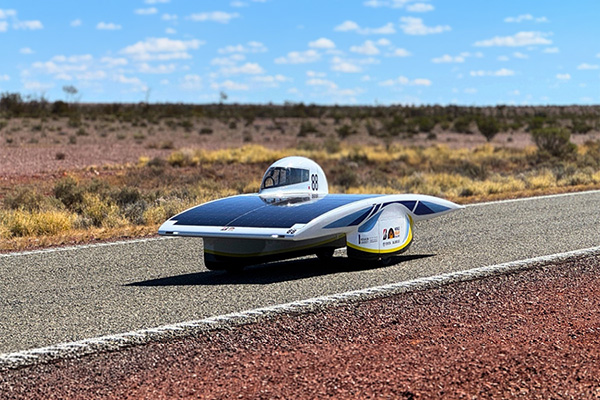工学院大学ソーラーチーム、世界大会完走車で「ワールド・グリーン・チャレンジ2026」に参戦 ～7号機「CYGNUS」で国内最長級の耐久レースに挑む～